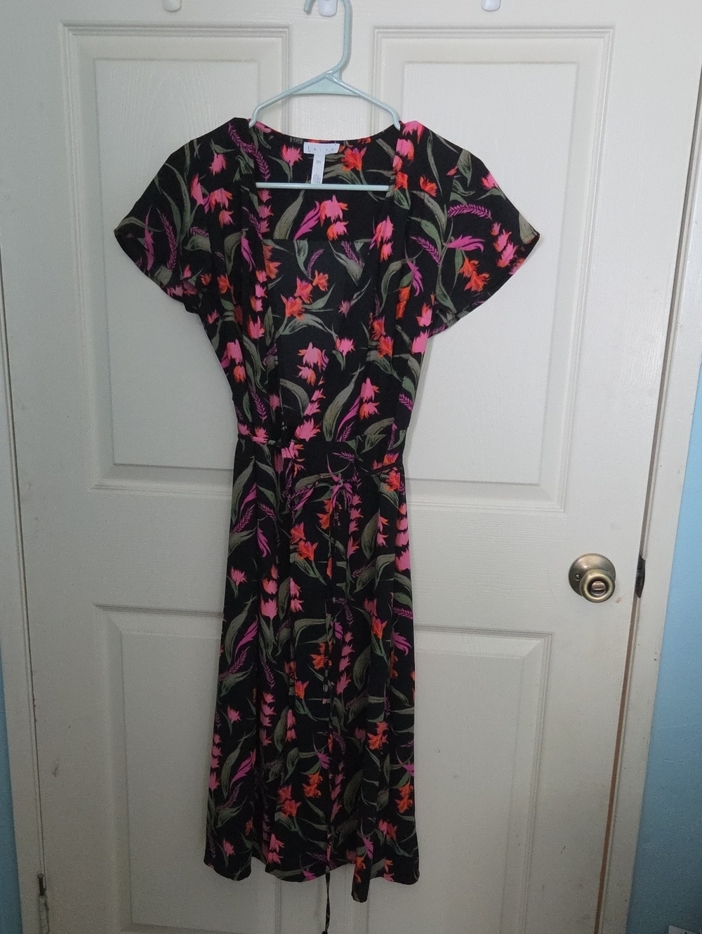 Leith Black Floral Wrap